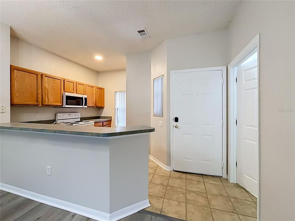 For Sale: $240,000 (3 beds, 2 baths, 1291 Square Feet)