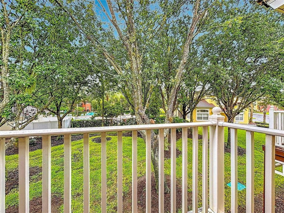 For Sale: $240,000 (3 beds, 2 baths, 1291 Square Feet)
