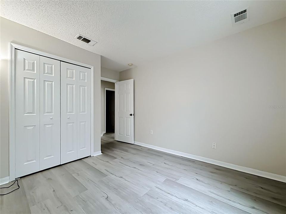For Sale: $240,000 (3 beds, 2 baths, 1291 Square Feet)