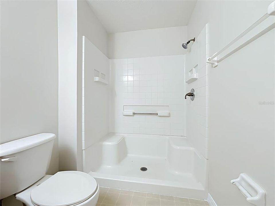 For Sale: $240,000 (3 beds, 2 baths, 1291 Square Feet)