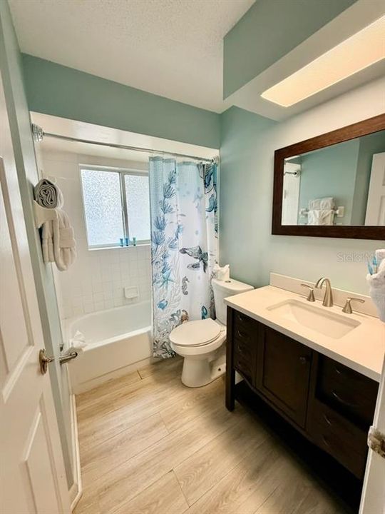 For Sale: $340,000 (3 beds, 2 baths, 1349 Square Feet)