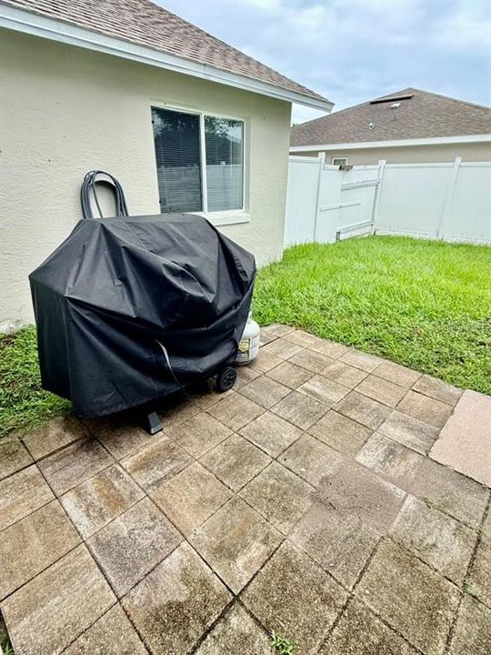 For Sale: $340,000 (3 beds, 2 baths, 1349 Square Feet)