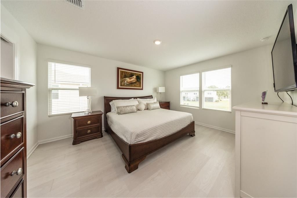 En Venta: $299,900 (3 camas, 2 baños, 1795 Pies cuadrados)