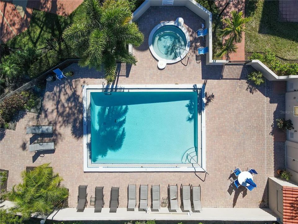 En Venta: $639,000 (3 camas, 2 baños, 2285 Pies cuadrados)