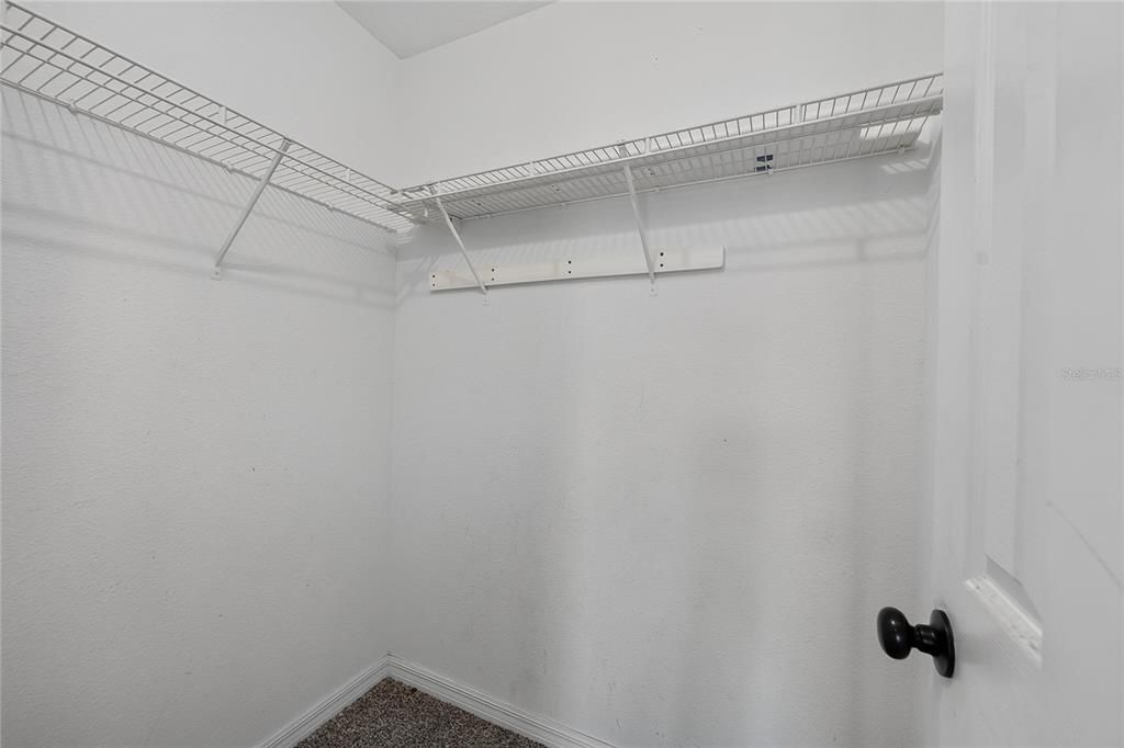 На продажу: $440,000 (3 спален, 2 ванн, 1896 Квадратных фут)