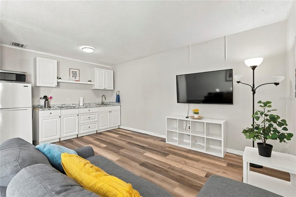 На продажу: $365,000 (3 спален, 2 ванн, 1224 Квадратных фут)