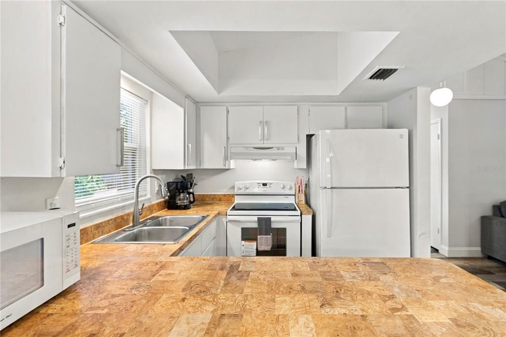 На продажу: $365,000 (3 спален, 2 ванн, 1224 Квадратных фут)