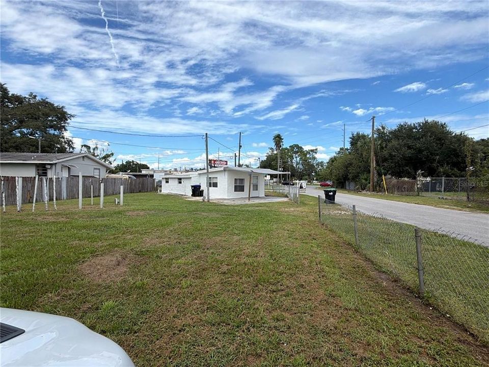 For Sale: $150,000 (1 beds, 1 baths, 587 Square Feet)