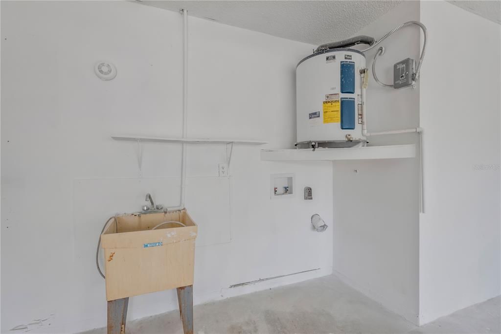 На продажу: $349,000 (2 спален, 2 ванн, 1613 Квадратных фут)