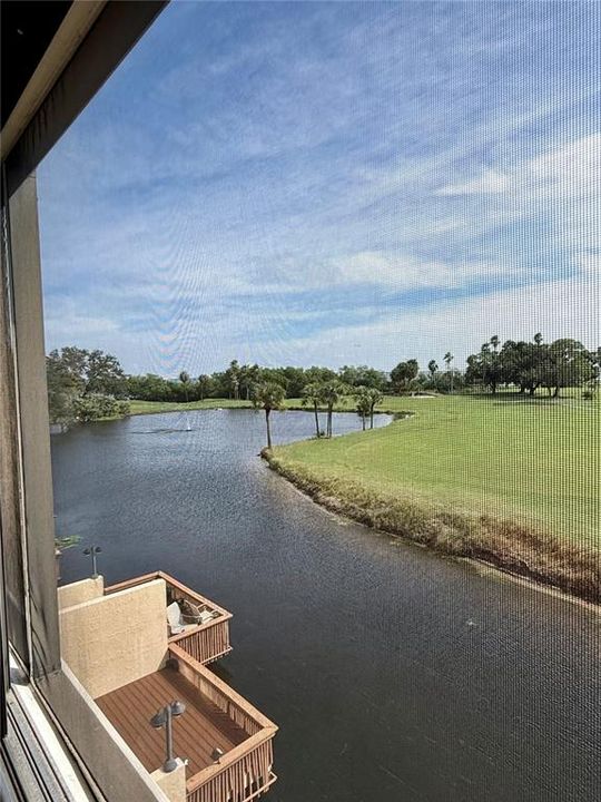 En Venta: $184,900 (2 camas, 2 baños, 1050 Pies cuadrados)