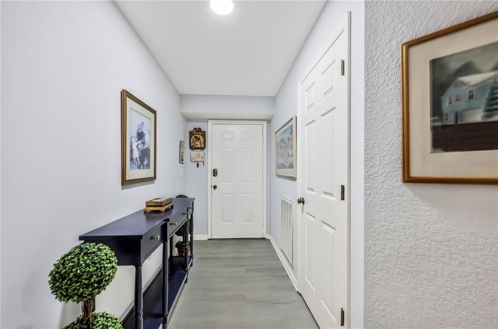 На продажу: $430,000 (3 спален, 2 ванн, 1682 Квадратных фут)