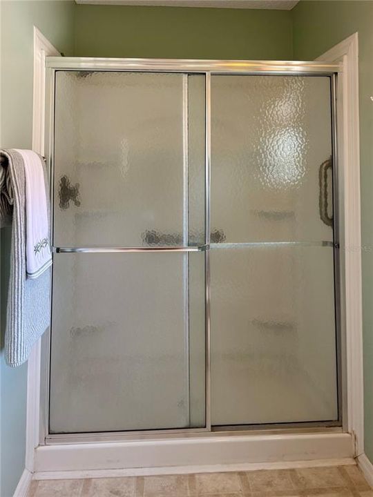 На продажу: $274,900 (2 спален, 2 ванн, 1160 Квадратных фут)