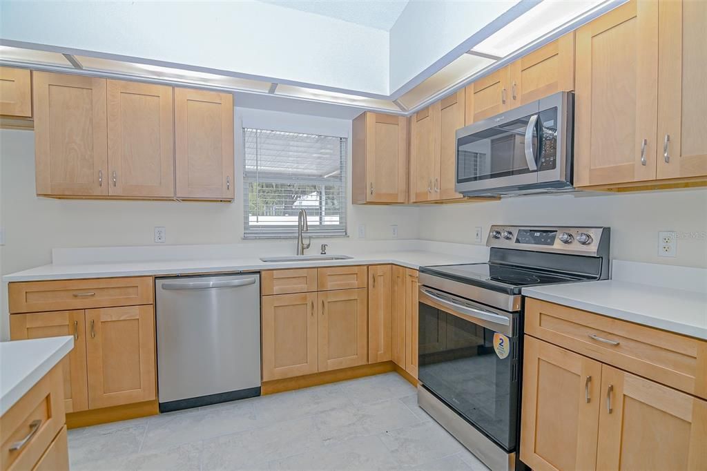 For Sale: $309,000 (3 beds, 2 baths, 1453 Square Feet)