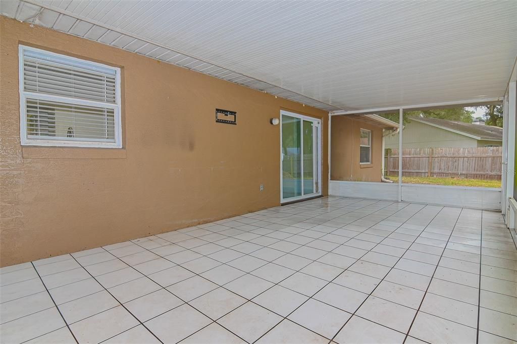 For Sale: $309,000 (3 beds, 2 baths, 1453 Square Feet)