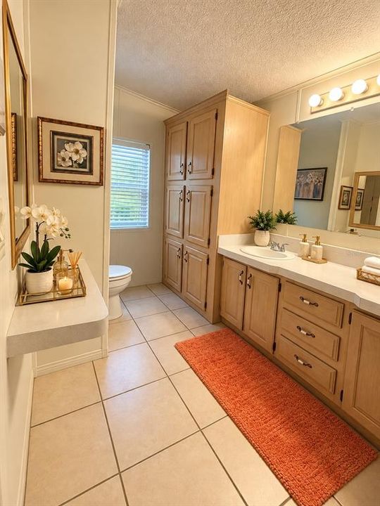 For Sale: $179,900 (2 beds, 2 baths, 1499 Square Feet)
