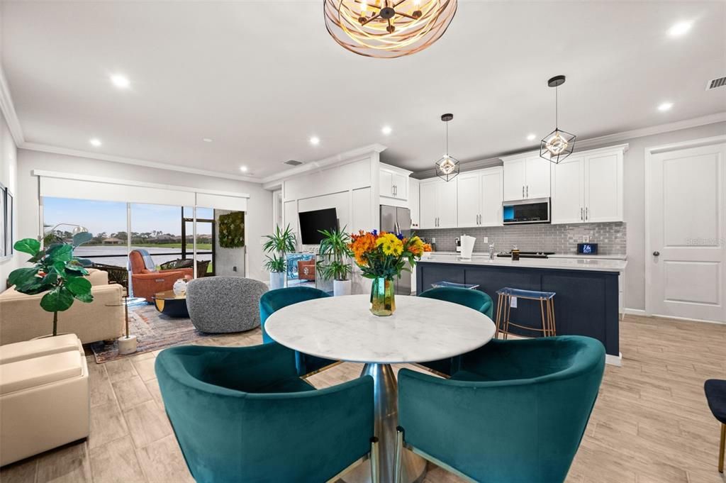 For Sale: $389,900 (2 beds, 2 baths, 1432 Square Feet)