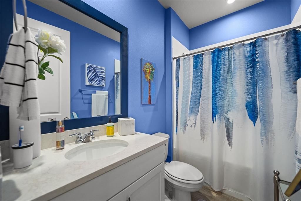 For Sale: $389,900 (2 beds, 2 baths, 1432 Square Feet)