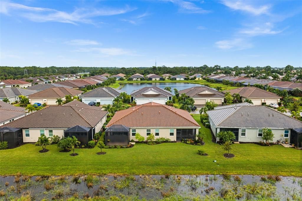 For Sale: $389,900 (2 beds, 2 baths, 1432 Square Feet)