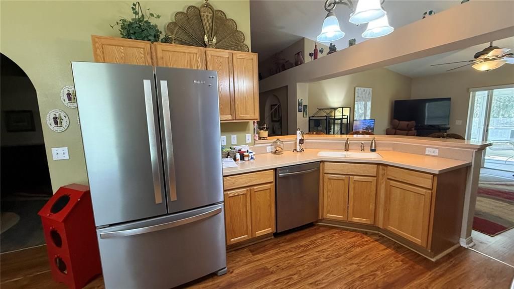 For Sale: $289,000 (4 beds, 2 baths, 1874 Square Feet)