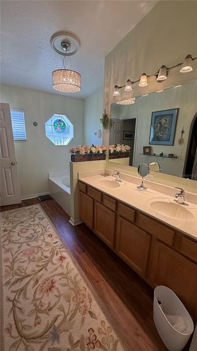 For Sale: $289,000 (4 beds, 2 baths, 1874 Square Feet)