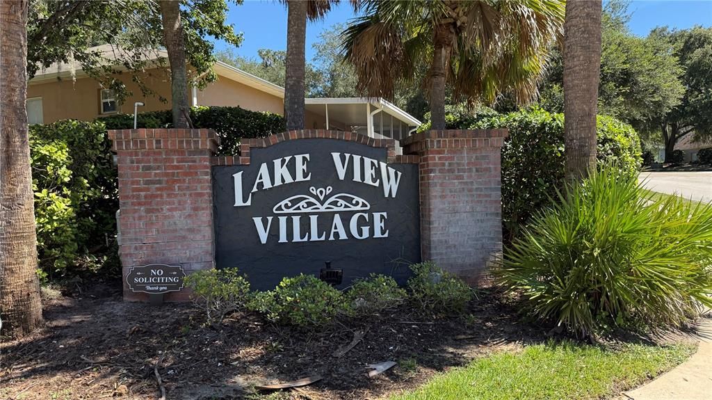 For Sale: $289,000 (4 beds, 2 baths, 1874 Square Feet)