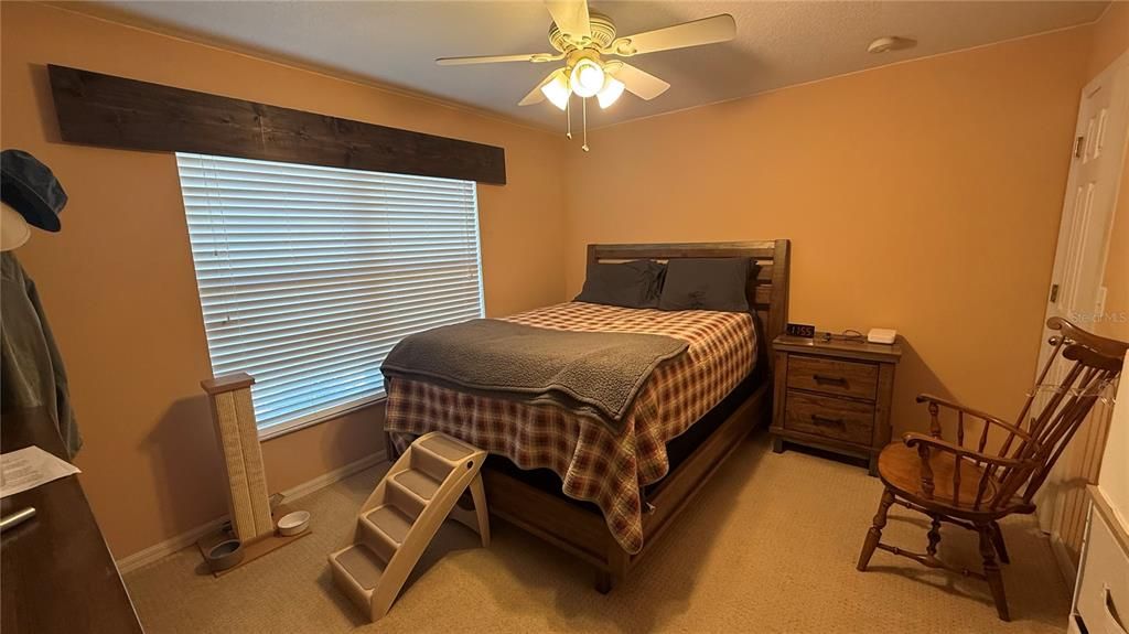 For Sale: $289,000 (4 beds, 2 baths, 1874 Square Feet)