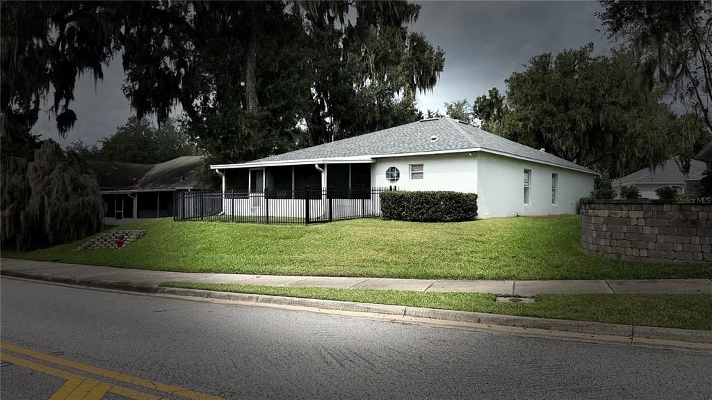 For Sale: $289,000 (4 beds, 2 baths, 1874 Square Feet)