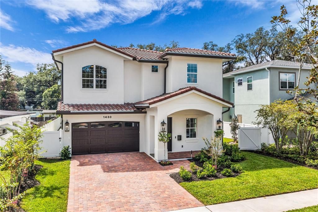En Venta: $1,397,000 (5 camas, 4 baños, 3392 Pies cuadrados)
