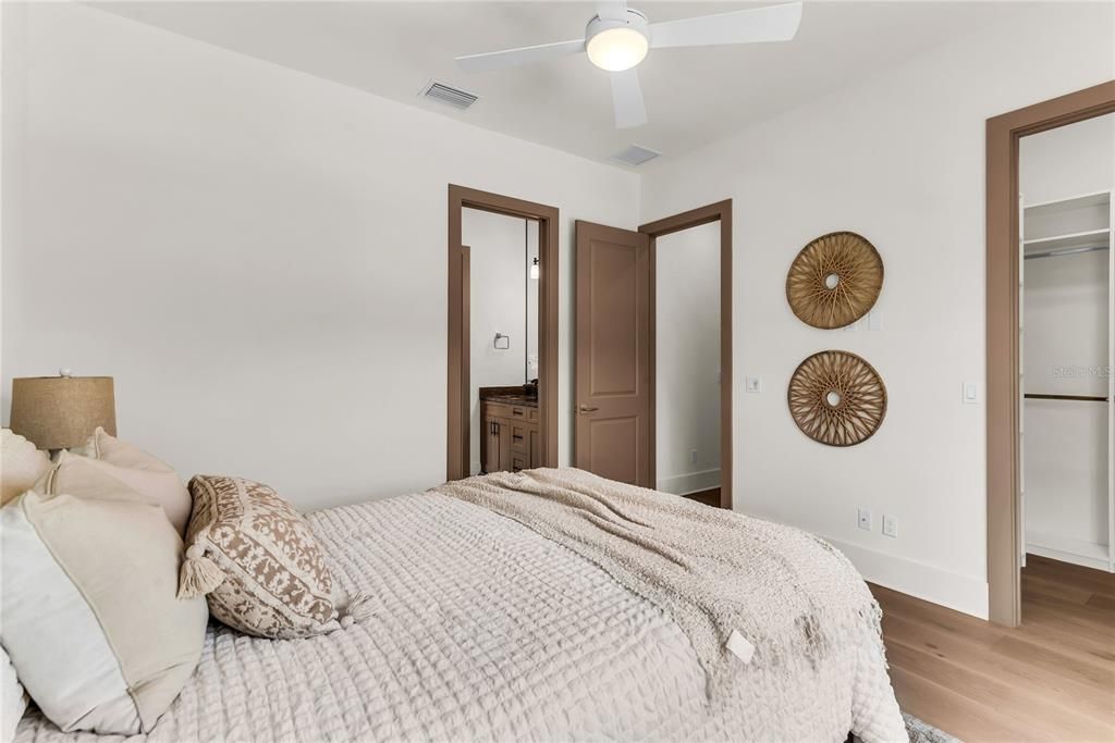 En Venta: $1,397,000 (5 camas, 4 baños, 3392 Pies cuadrados)