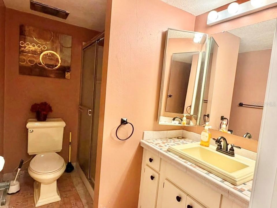 En Renta: $1,990 (2 camas, 2 baños, 1935 Pies cuadrados)