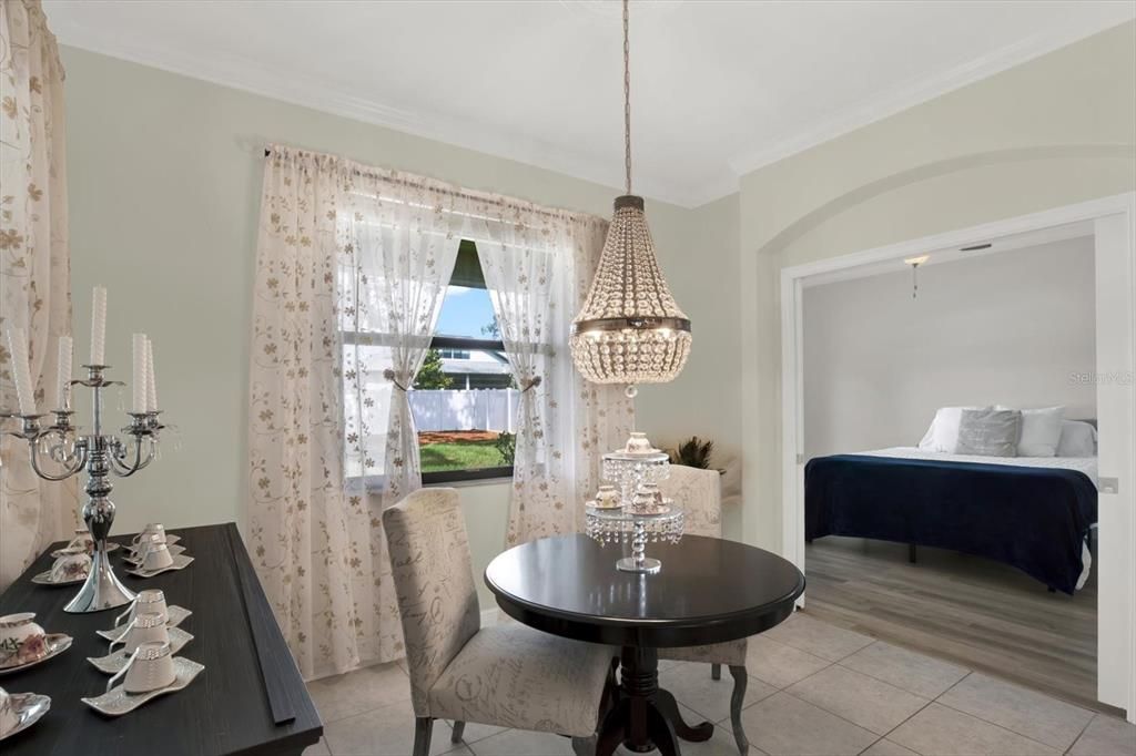 En Venta: $469,900 (4 camas, 3 baños, 2659 Pies cuadrados)