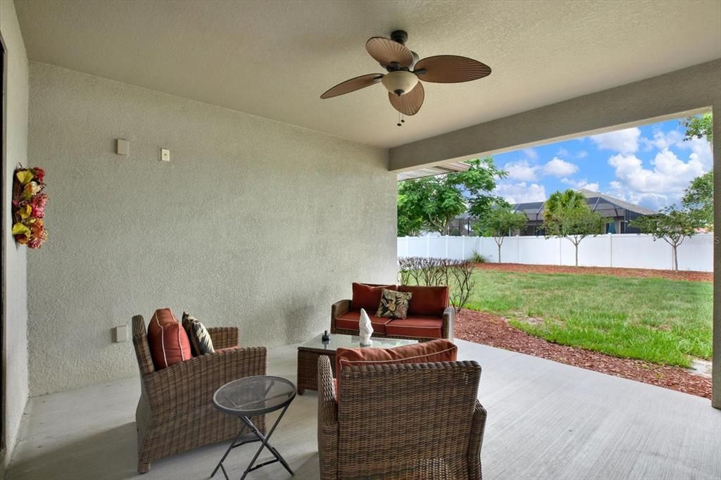 En Venta: $469,900 (4 camas, 3 baños, 2659 Pies cuadrados)