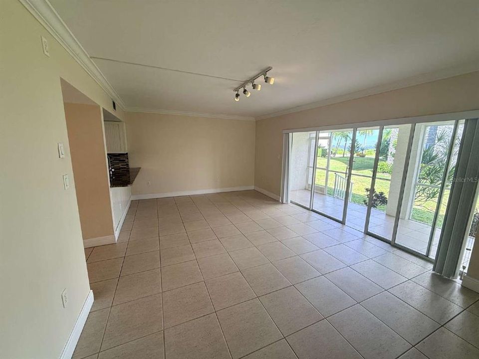 В аренду: $1,495 (2 спален, 2 ванн, 972 Квадратных фут)