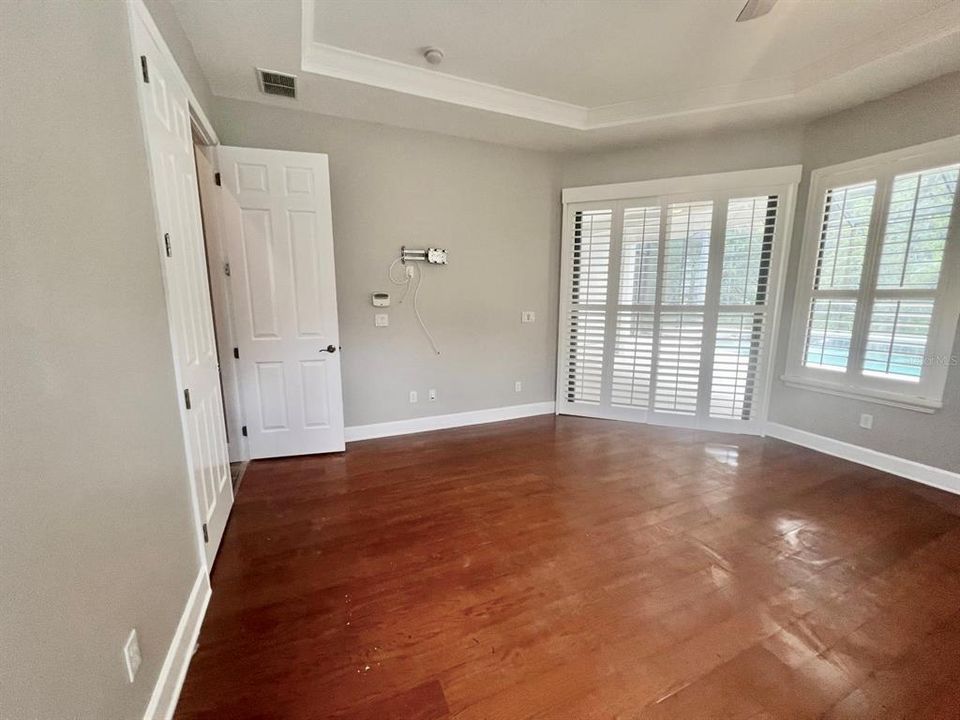 For Rent: $3,600 (6 beds, 5 baths, 4278 Square Feet)