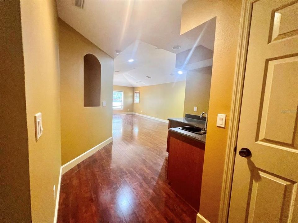 For Rent: $3,600 (6 beds, 5 baths, 4278 Square Feet)