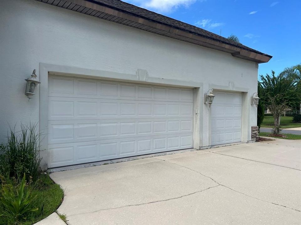 For Rent: $3,600 (6 beds, 5 baths, 4278 Square Feet)