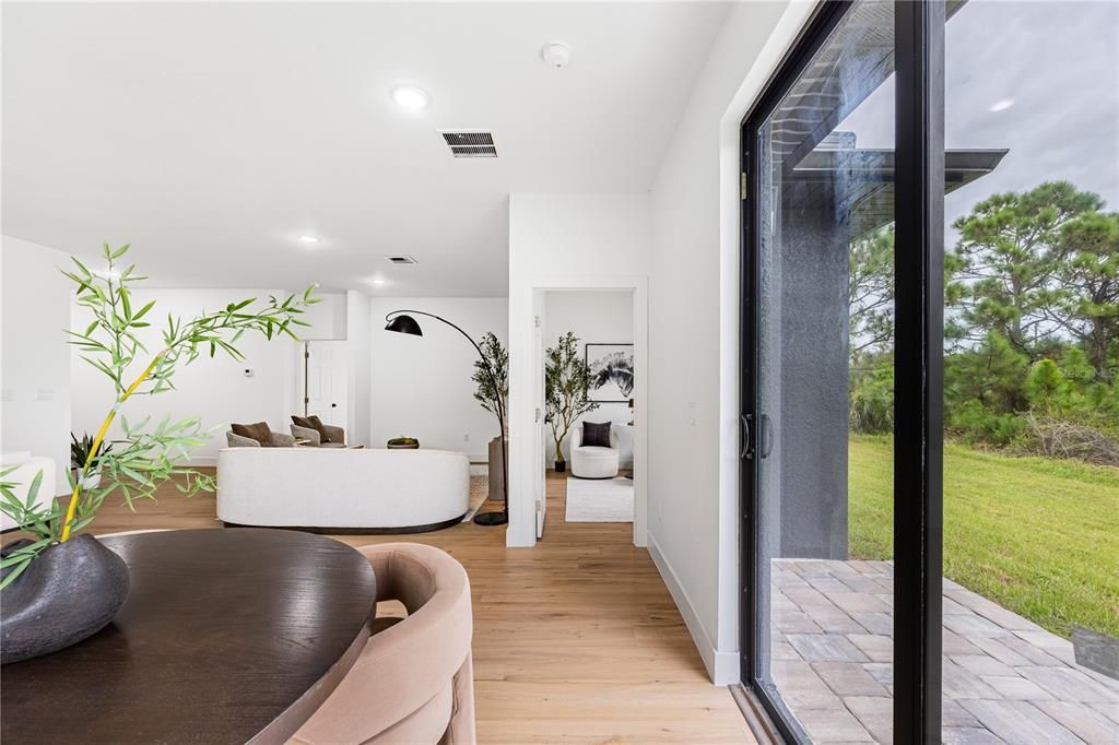 En Venta: $374,999 (3 camas, 2 baños, 1645 Pies cuadrados)