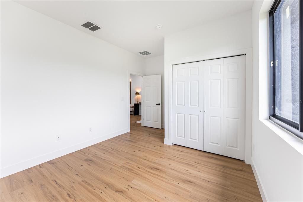 En Venta: $374,999 (3 camas, 2 baños, 1645 Pies cuadrados)
