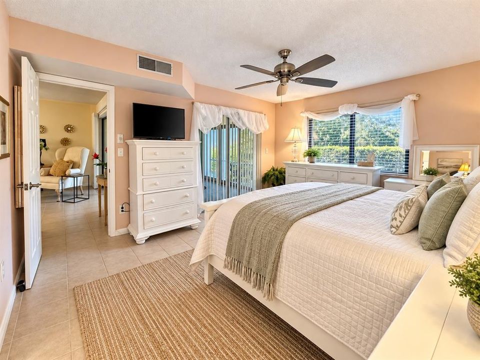 For Rent: $1,800 (1 beds, 1 baths, 850 Square Feet)
