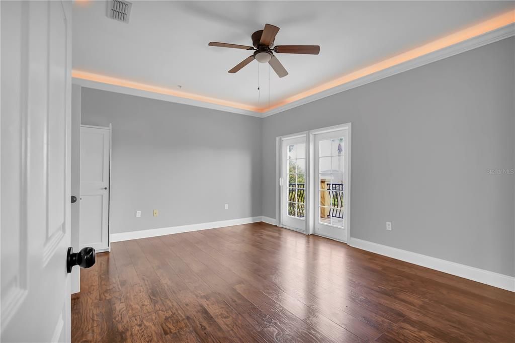 For Rent: $2,400 (4 beds, 3 baths, 1950 Square Feet)