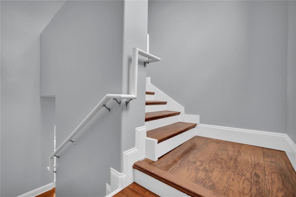 For Rent: $2,400 (4 beds, 3 baths, 1950 Square Feet)