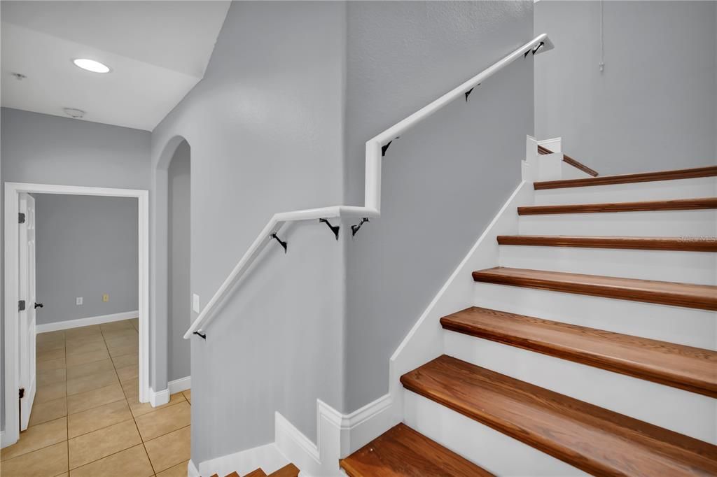 For Rent: $2,400 (4 beds, 3 baths, 1950 Square Feet)