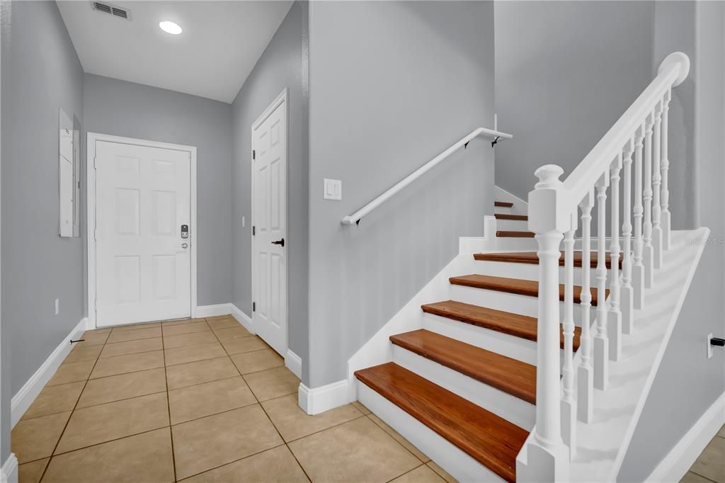 For Rent: $2,400 (4 beds, 3 baths, 1950 Square Feet)