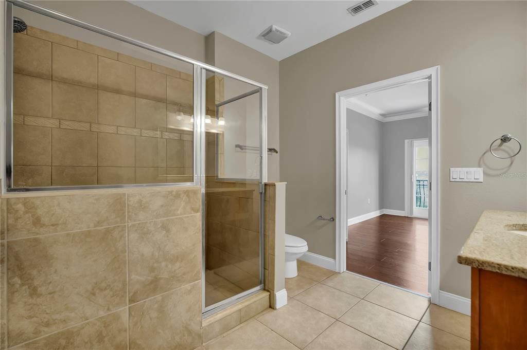For Rent: $2,400 (4 beds, 3 baths, 1950 Square Feet)