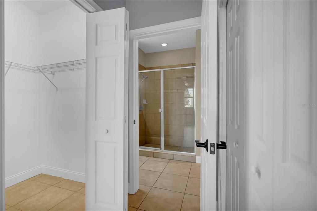 For Rent: $2,400 (4 beds, 3 baths, 1950 Square Feet)