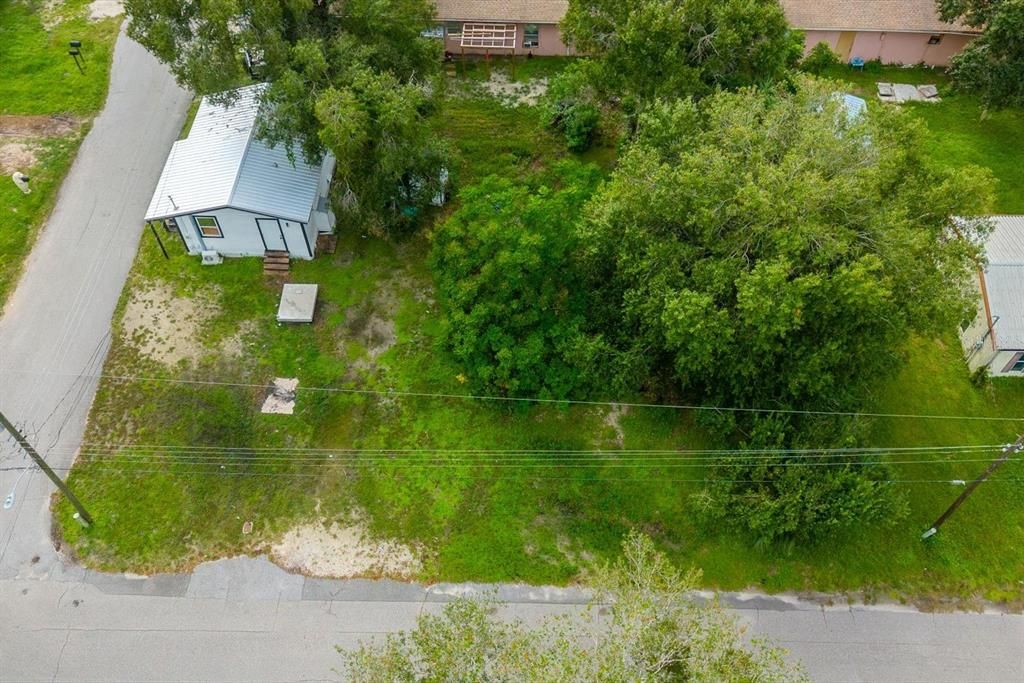 На продажу: $129,490 (2 спален, 1 ванн, 520 Квадратных фут)