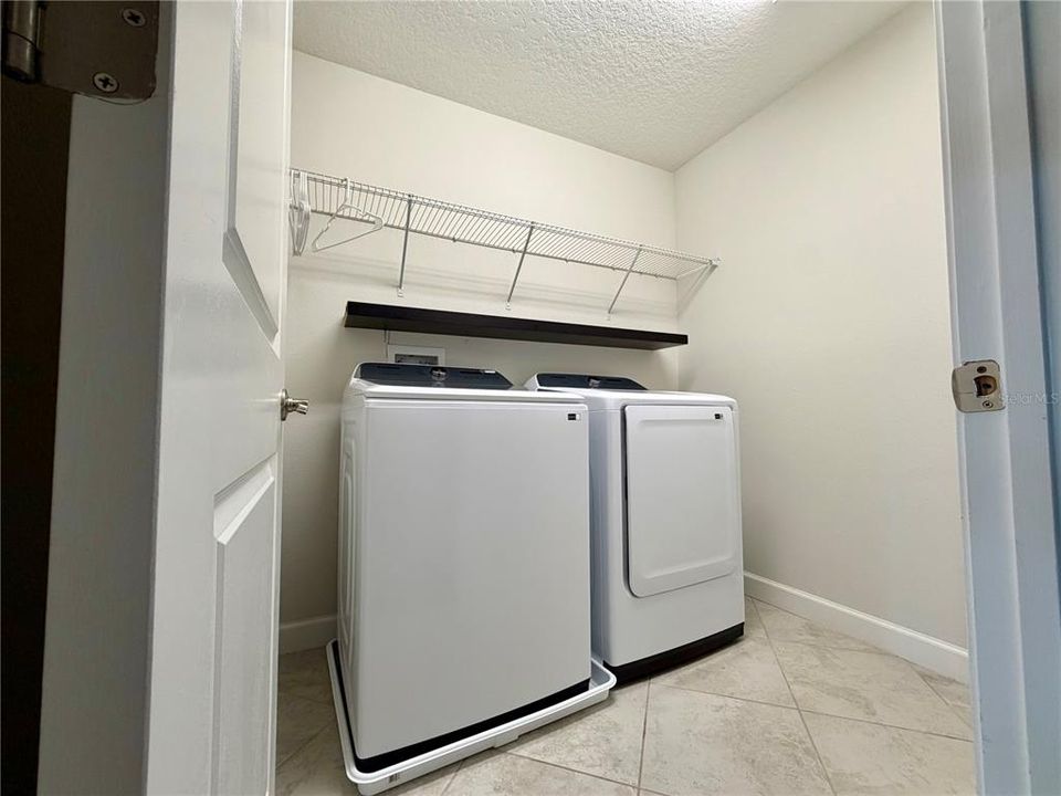 В аренду: $3,200 (4 спален, 2 ванн, 2334 Квадратных фут)