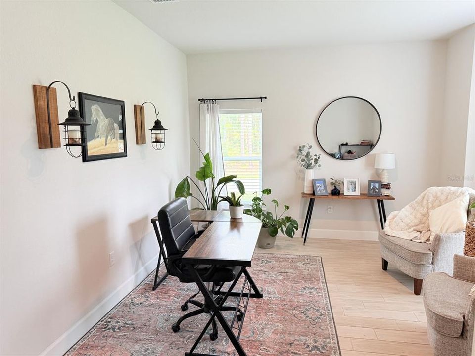 En Venta: $420,000 (4 camas, 2 baños, 2329 Pies cuadrados)