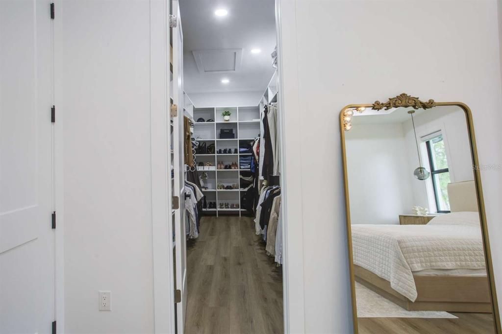 For Sale: $629,900 (3 beds, 3 baths, 2442 Square Feet)