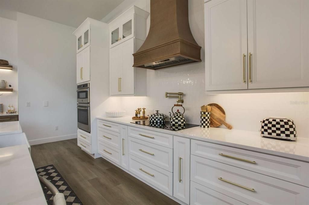 For Sale: $629,900 (3 beds, 3 baths, 2442 Square Feet)